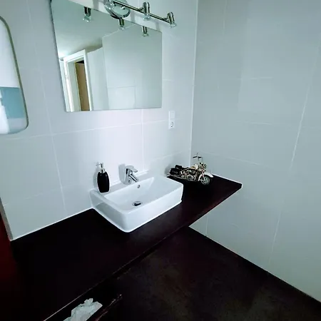 In Guest - Comfortable Single With Shared Bathroom And Kitchen Guest house Forbach